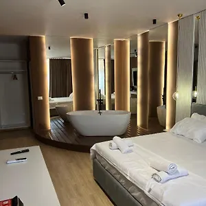 ***** فندق Capital Center ألبانيا